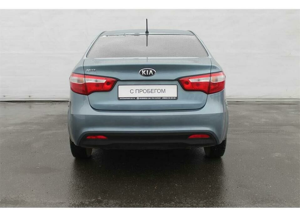 Kia Rio 5-speed 1.6 MT (123 л.с.)