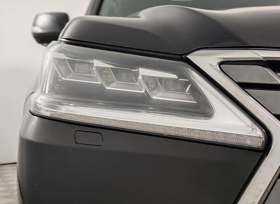 Lexus LX, III Рестайлинг 2 450d 4.5d AT (272 л.с.) 4WD