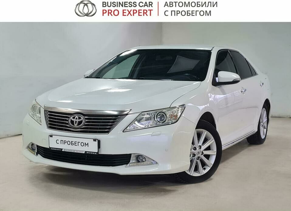 Toyota Camry 2.5 AT (181 л.с.)