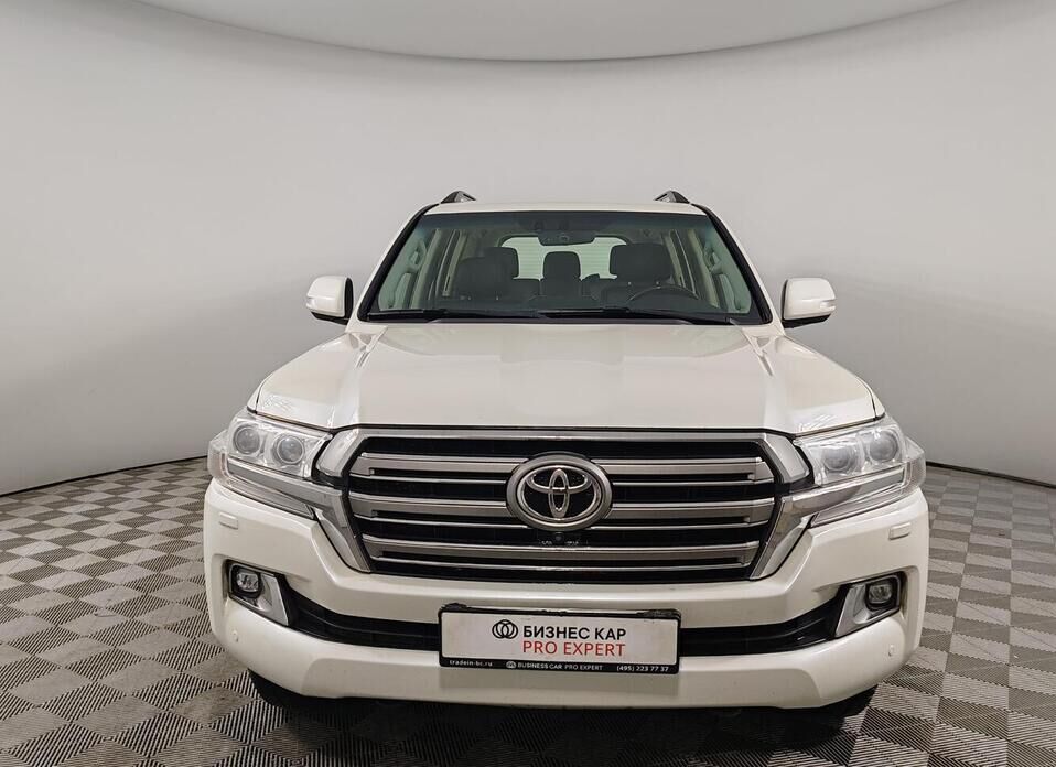 Toyota Land Cruiser, 200 Series Рестайлинг 2 4.5d AT (249 л.с.) 4WD