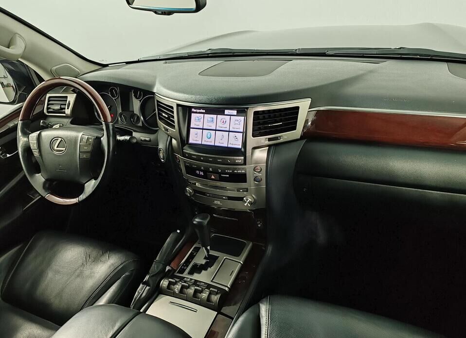 Lexus LX, III Рестайлинг 570 5.7 AT (367 л.с.) 4WD