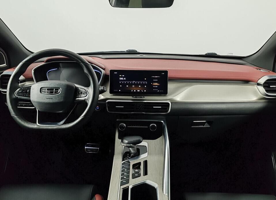 Geely Coolray, I 1.5 AMT (150 л.с.)