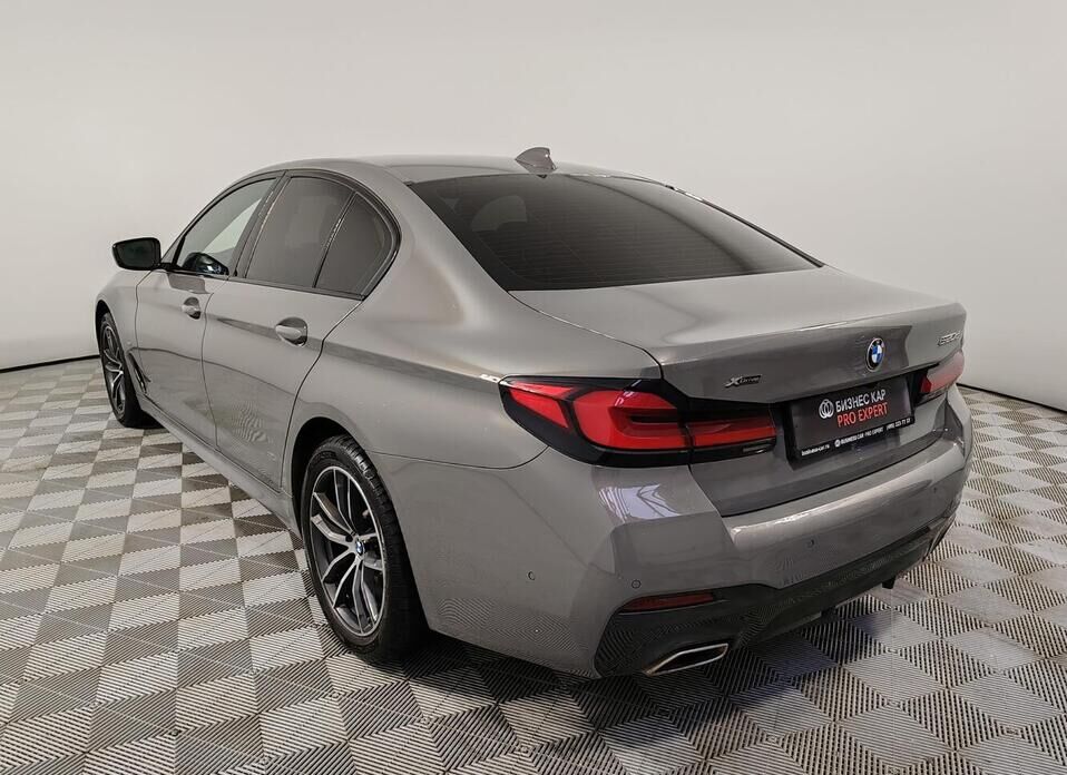 BMW 5 серии, VII (G30/G31) Рестайлинг 520d 2.0d AT (190 л.с.)