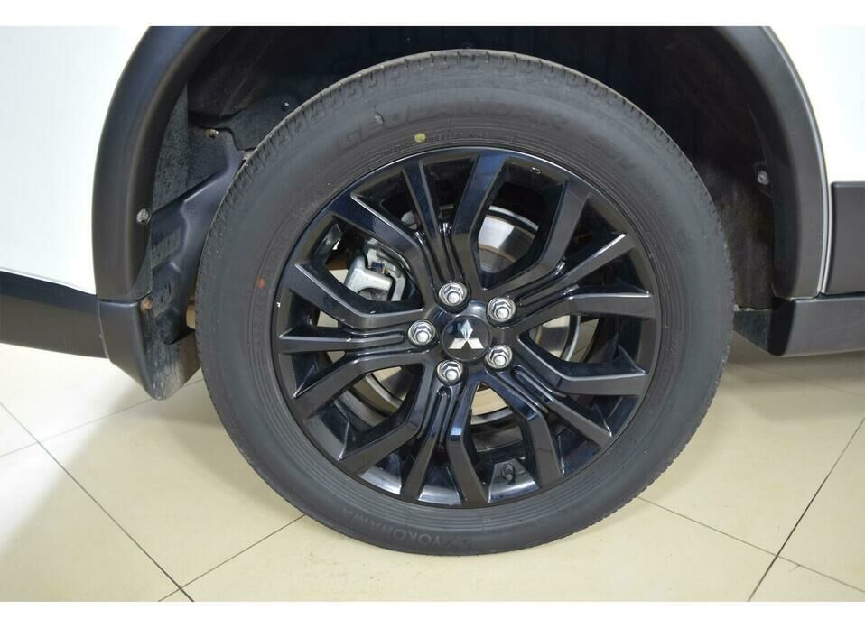 Mitsubishi Outlander 2.0 CVT (146 л.с.) 4WD