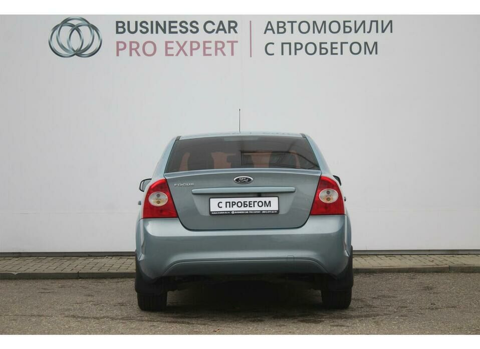 Ford Focus 1.6 AT (100 л.с.)