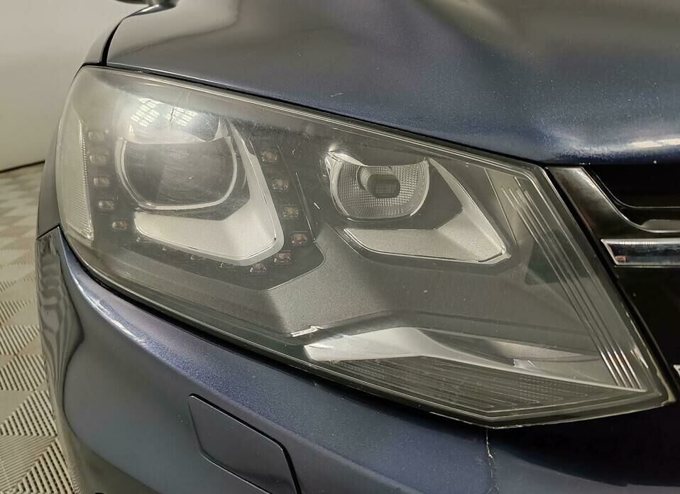 Volkswagen Touareg 3.0d AT (245 л.с.) 4WD