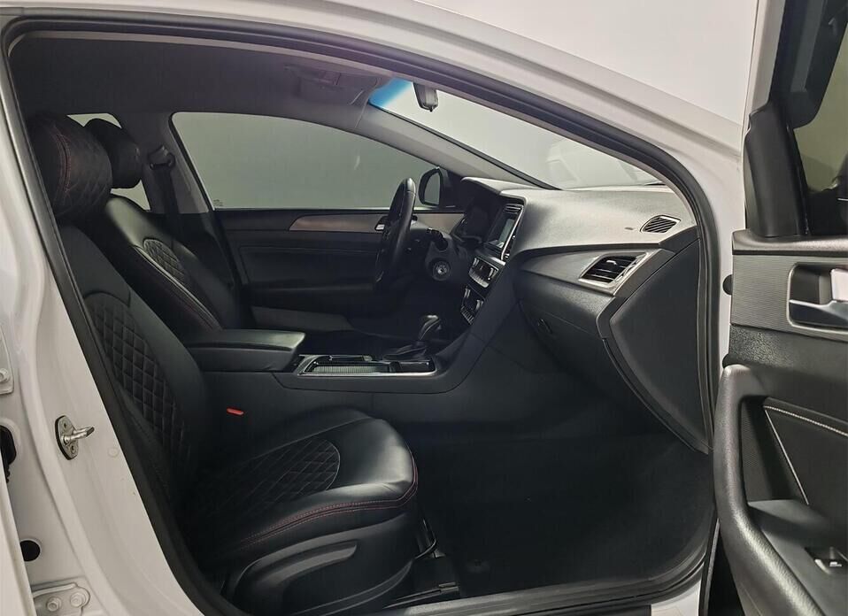 Hyundai Sonata, VII (LF) Рестайлинг 2.0 AT (150 л.с.)