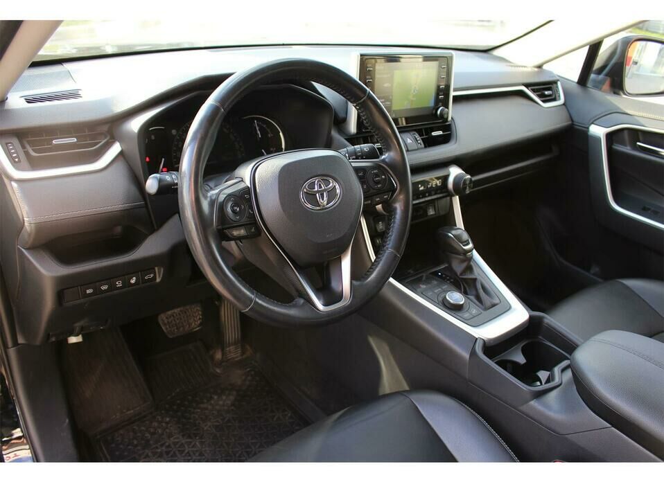 Toyota RAV4 2.5 AT (199 л.с.) 4WD