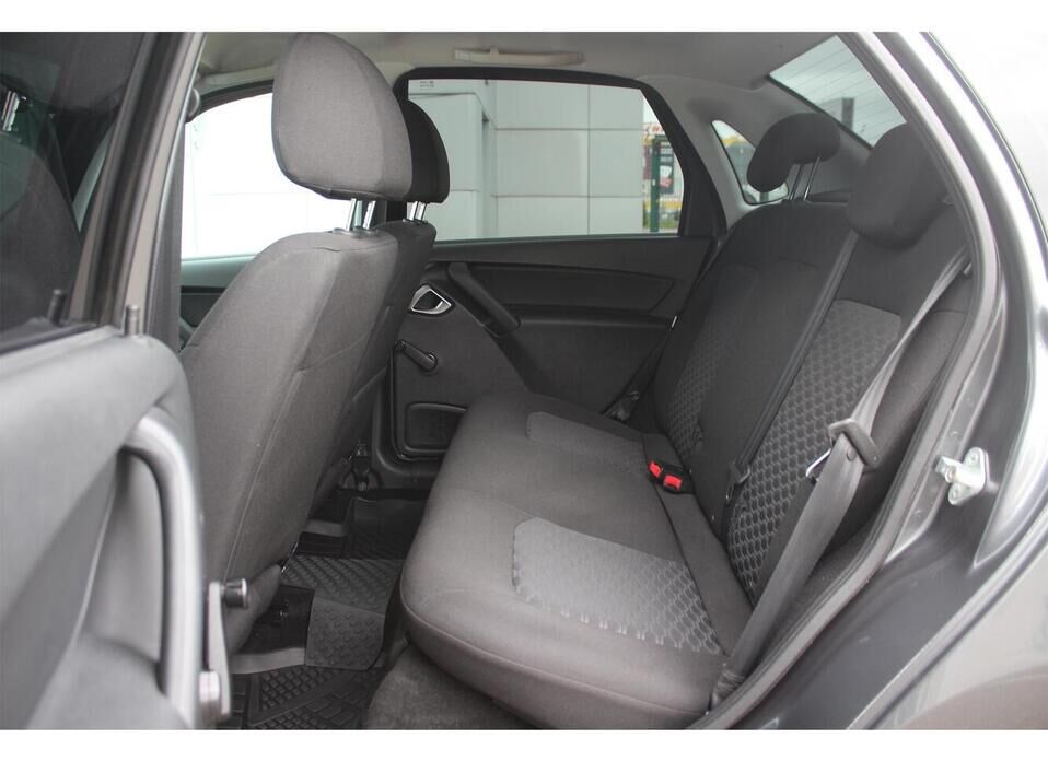 LADA (ВАЗ) Granta, I Рестайлинг 1.6 MT (90 л.с.)