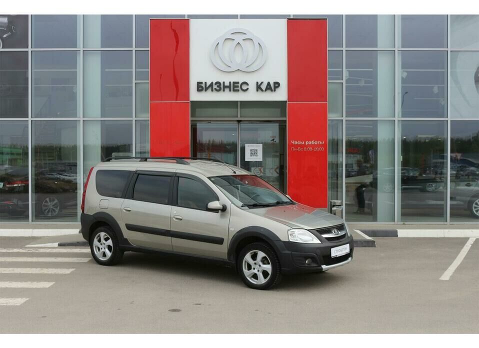 LADA (ВАЗ) Largus Cross 1.6 MT (106 л.с.)