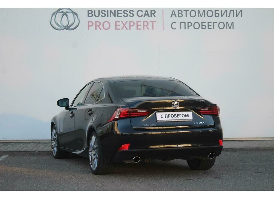 Lexus IS 250 2.5 AT (208 л.с.)