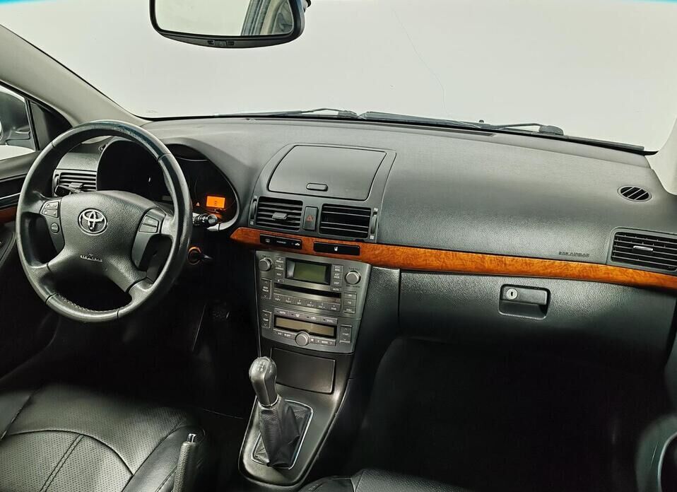 Toyota Avensis, II Рестайлинг 1.8 MT (129 л.с.)
