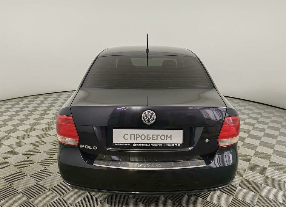 Volkswagen Polo 1.6 AT (105 л.с.)