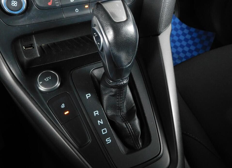 Ford Focus, III Рестайлинг 1.6 AMT (125 л.с.)
