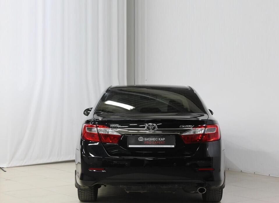 Toyota Camry, VII (XV50) 2.5 AT (181 л.с.)