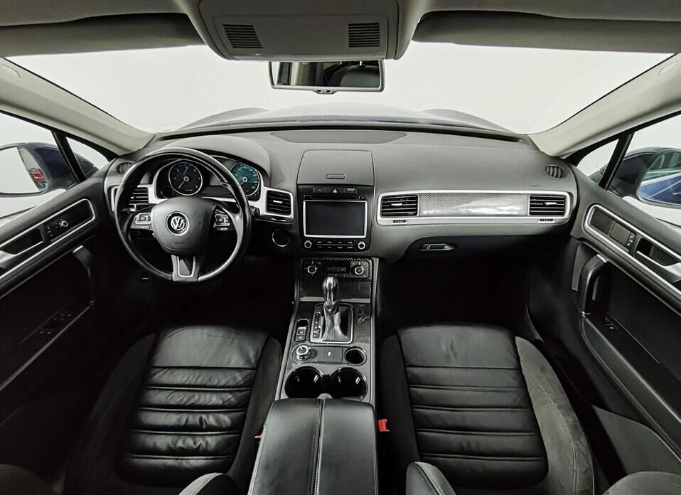 Volkswagen Touareg, II 3.0d AT (245 л.с.) 4WD
