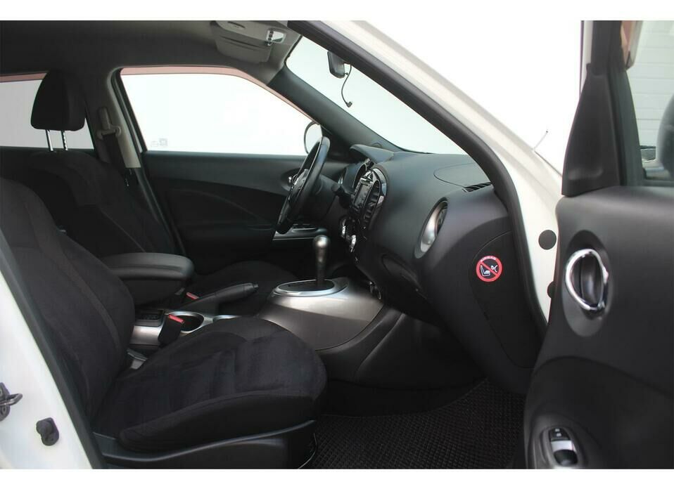 Nissan Juke 1.6 CVT (117 л.с.)