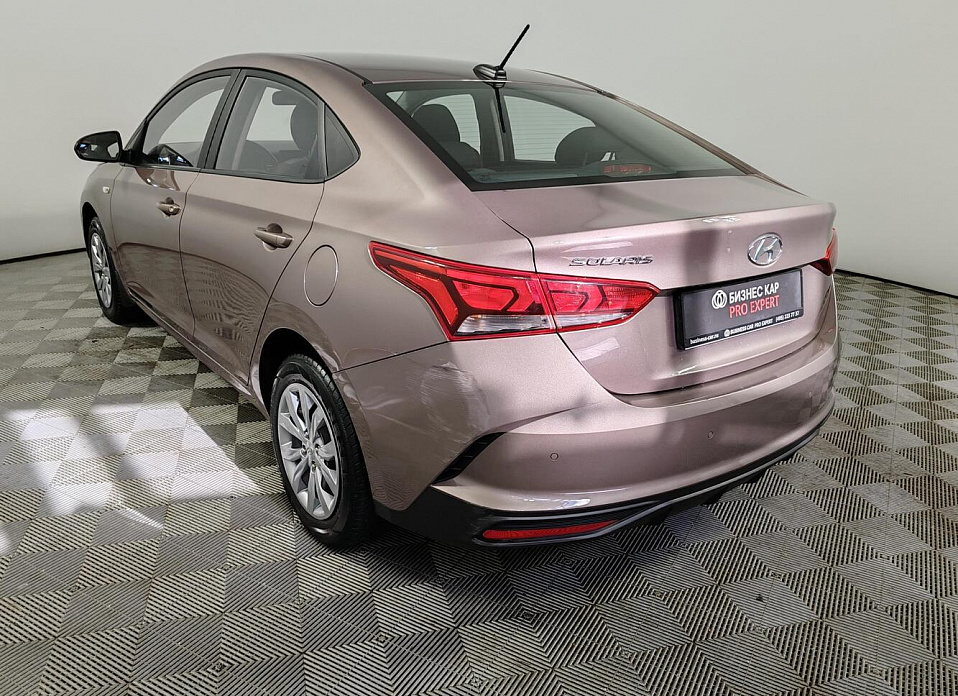 Hyundai Solaris, II Рестайлинг 1.6 MT (123 л.с.)