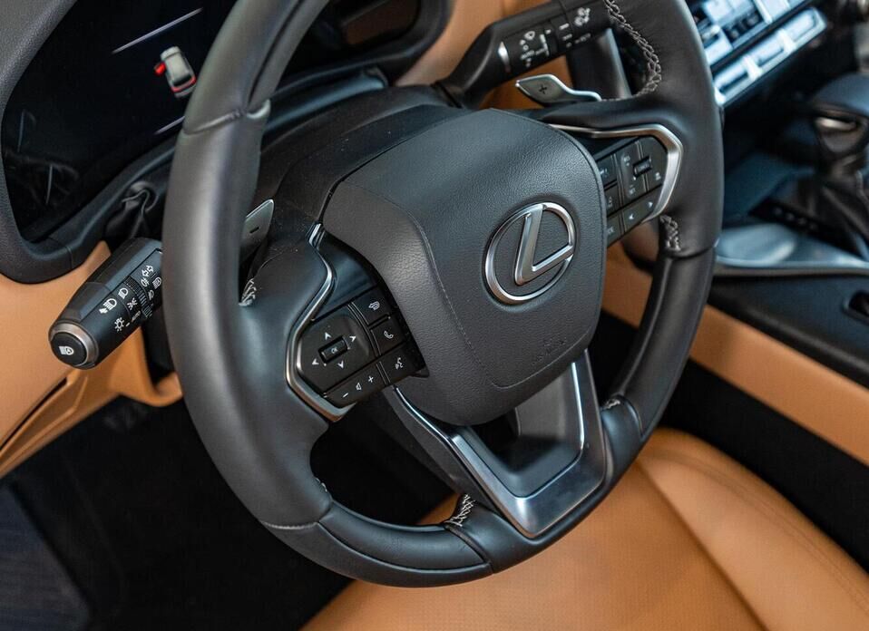 Lexus LX, IV 600 3.5 AT (415 л.с.) 4WD