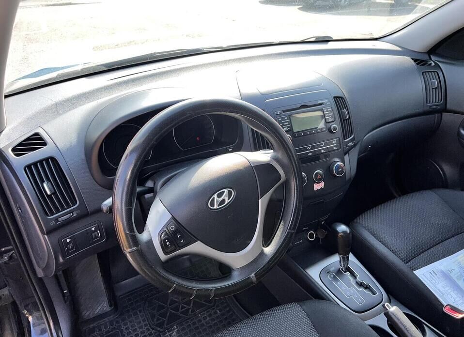 Hyundai i30, I Рестайлинг 1.6 AT (126 л.с.)