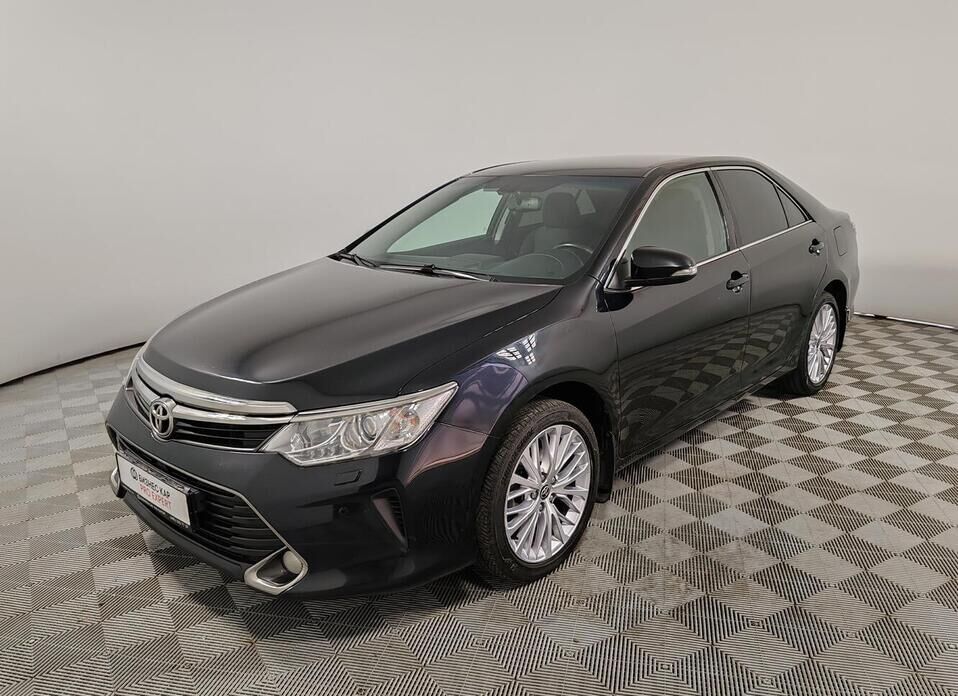 Toyota Camry 2.5 AT (181 л.с.)