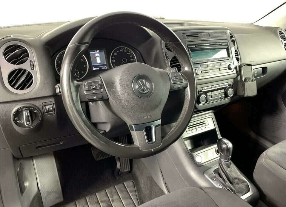 Volkswagen Tiguan 2.0 AT (170 л.с.) 4WD