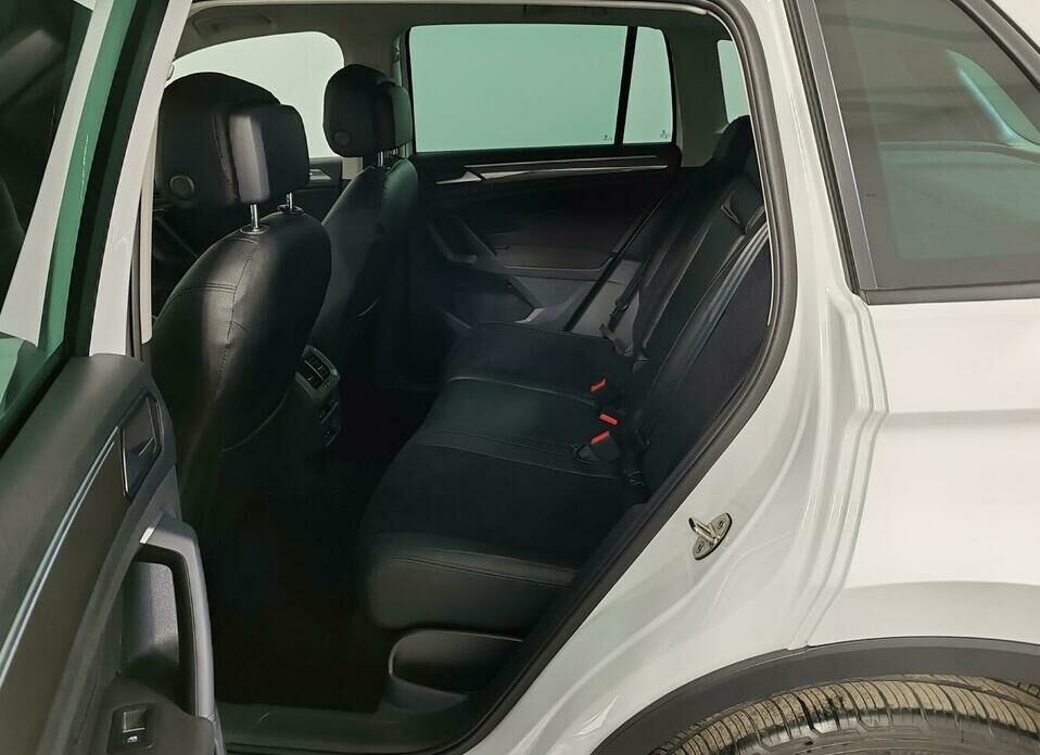 Volkswagen Tiguan 1.4 AMT (150 л.с.) 4WD