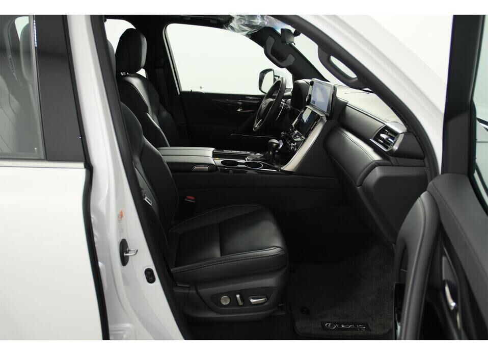 Lexus LX, IV 600 3.5 AT (415 л.с.) 4WD