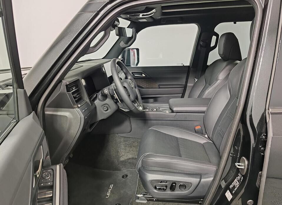 Lexus GX, III 550 3.4 AT (354 л.с.) 4WD