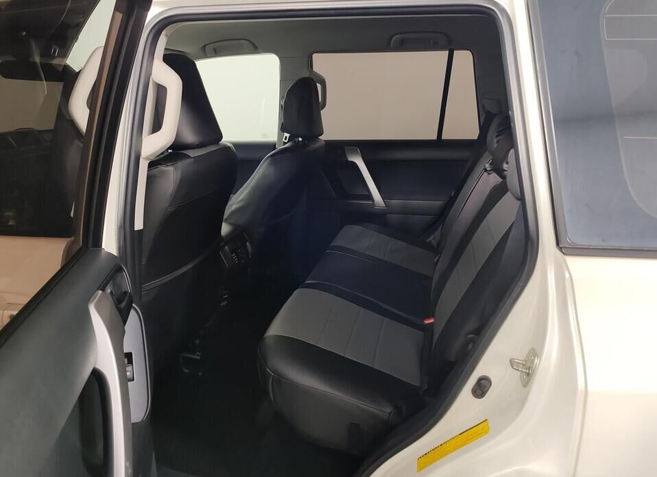 Toyota Land Cruiser Prado, 150 Series Рестайлинг 1 2.7 AT (163 л.с.) 4WD