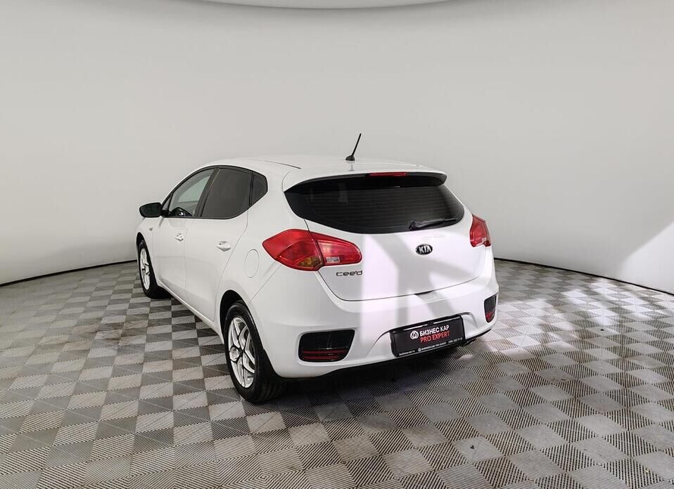 Kia Ceed 1.6 AT (130 л.с.)