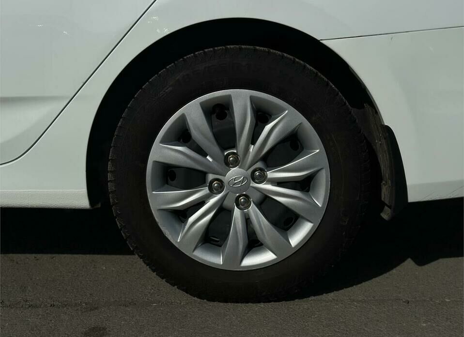 Hyundai Solaris 1.6 AT (123 л.с.)