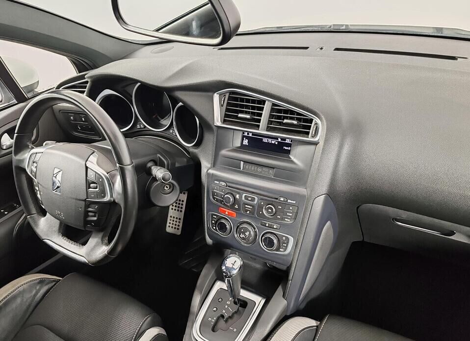 Citroen DS4 1.6 AT (150 л.с.)