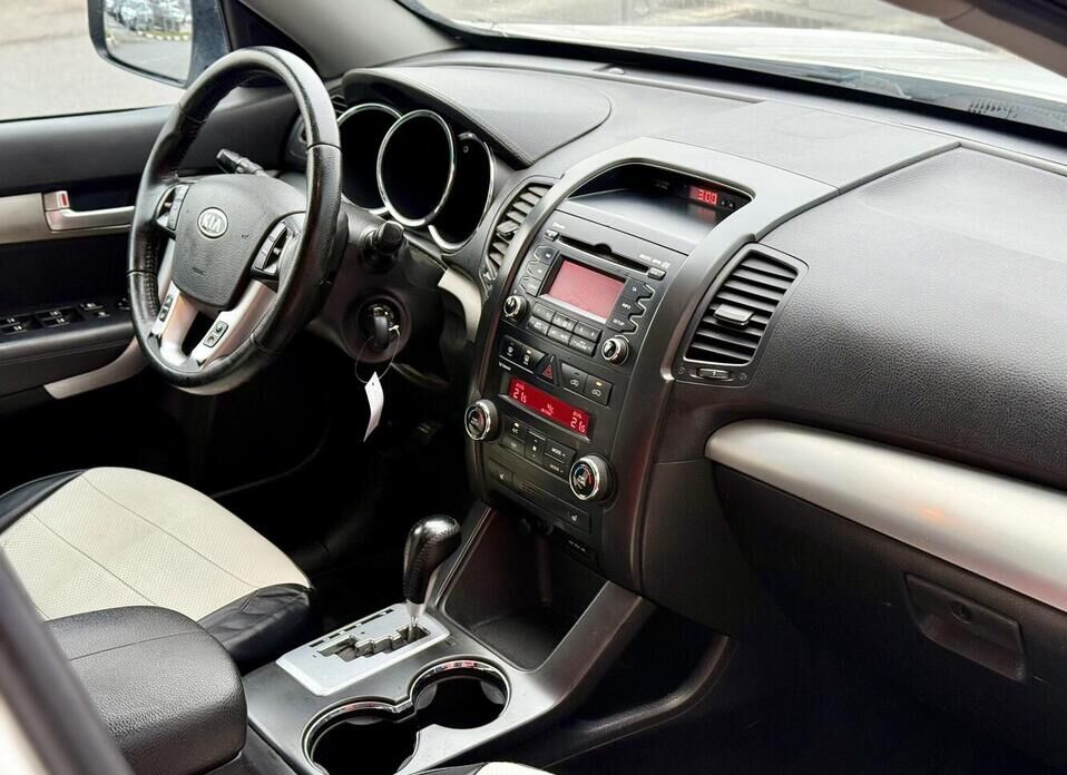 Kia Sorento, II 2.4 AT (175 л.с.) 4WD
