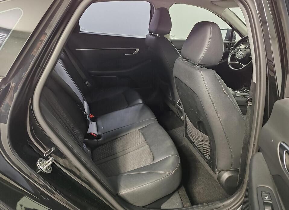 Hyundai Sonata 2.5 AT (180 л.с.)