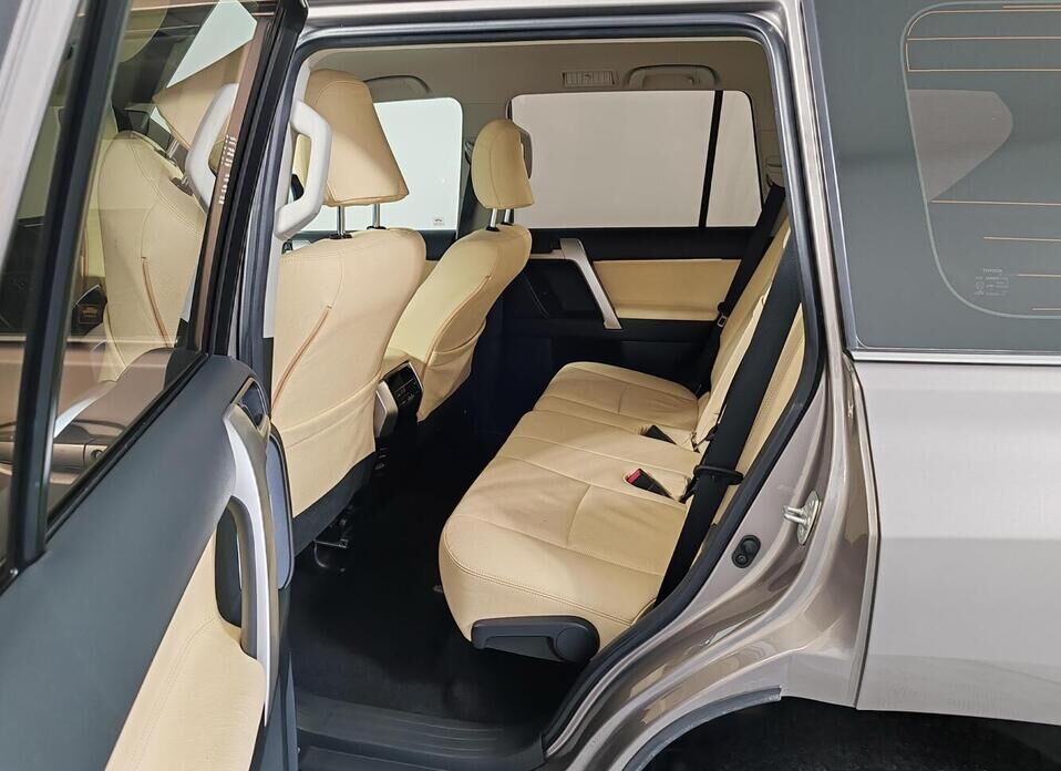 Toyota Land Cruiser Prado, 150 Series Рестайлинг 2 2.8d AT (177 л.с.) 4WD