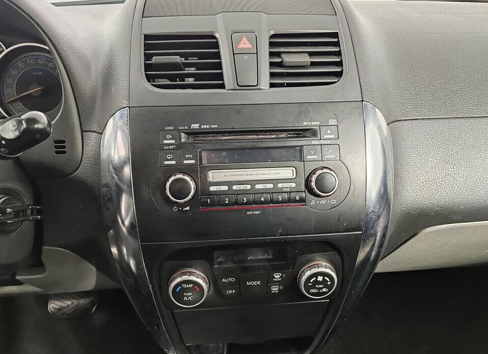 Suzuki SX4, I (Classic) Рестайлинг 1.6 AT (112 л.с.)