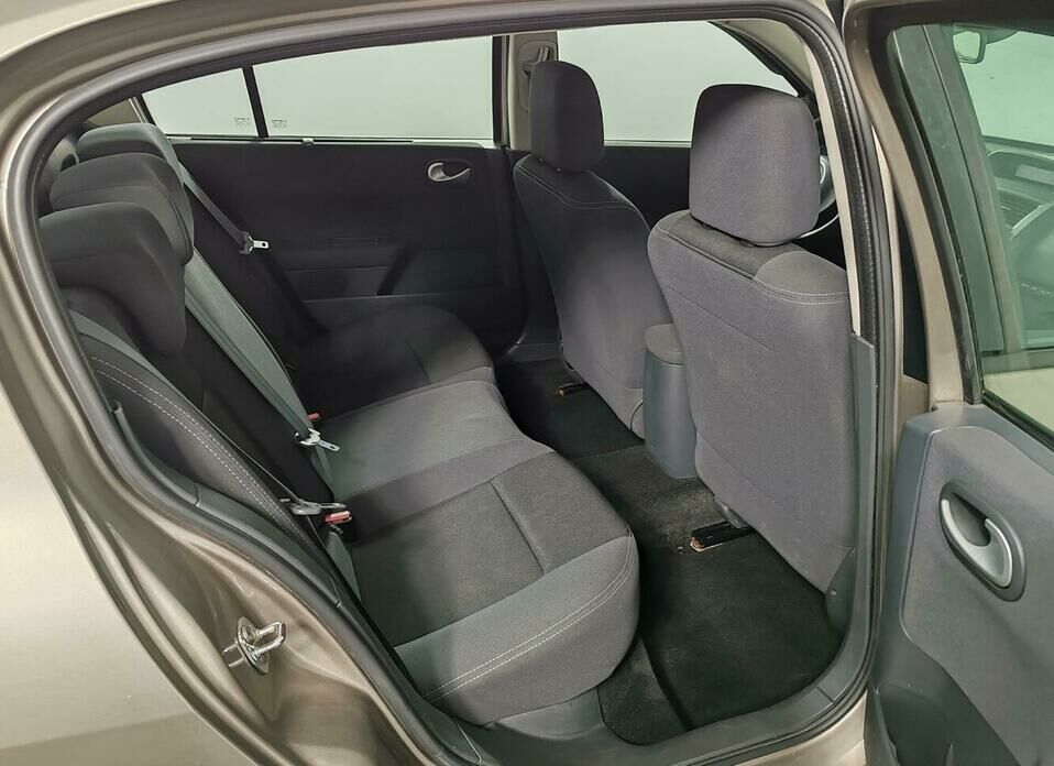 Renault Megane 1.6 MT (115 л.с.)