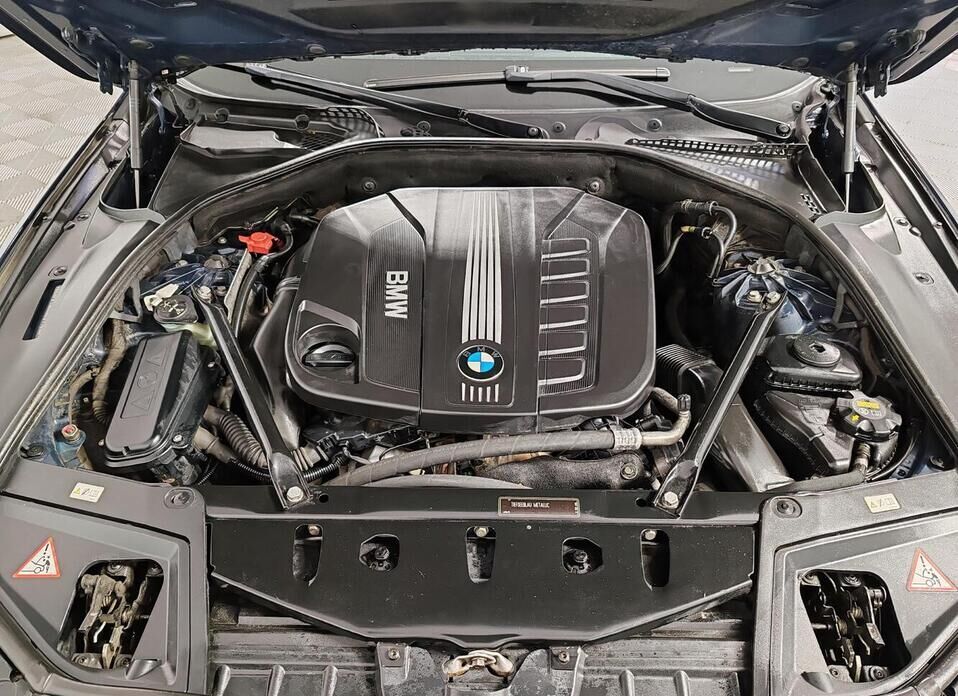BMW 5 серии, VI (F10/F11/F07) 530d xDrive 3.0d AT (258 л.с.) 4WD