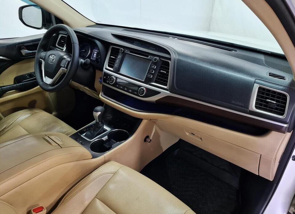 Toyota Highlander 3.5 AT (249 л.с.) 4WD