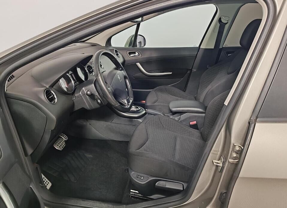 Peugeot 308 1.6 AT (120 л.с.)