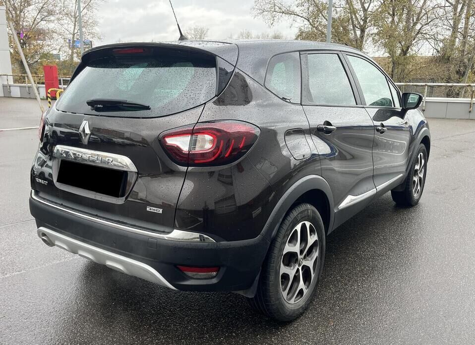 Renault Kaptur, I 2.0 AT (143 л.с.) 4WD