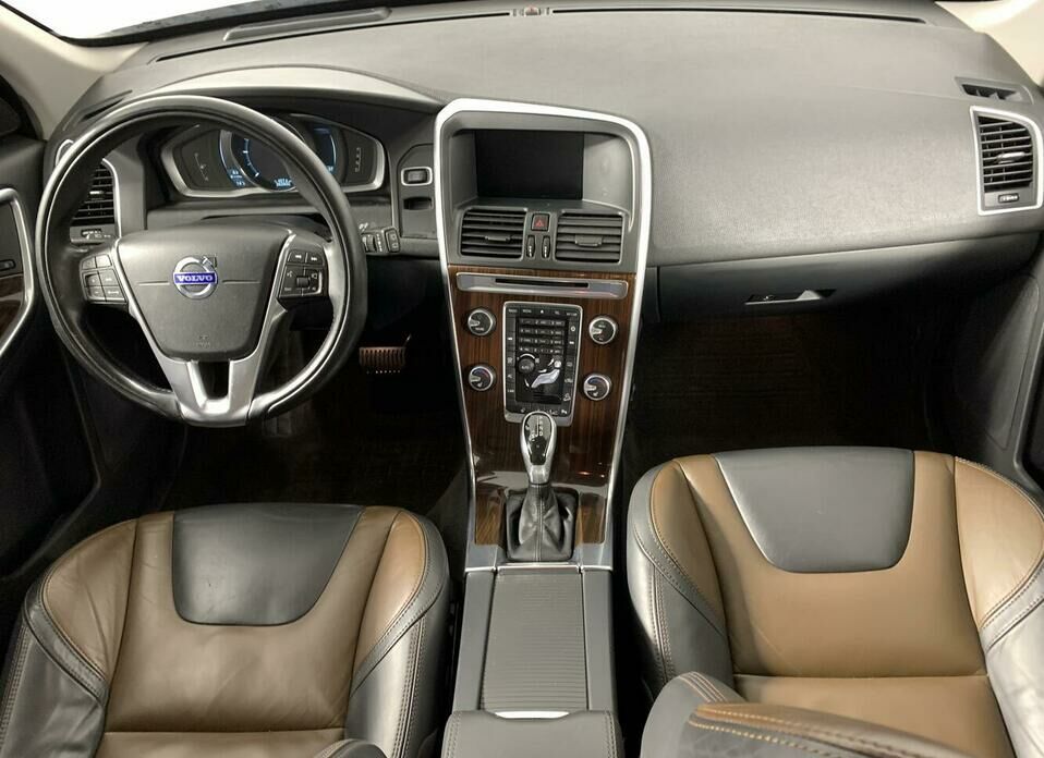 Volvo XC60 2.4d AT (181 л.с.) 4WD