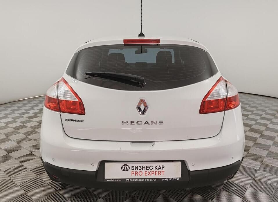 Renault Megane 1.6 CVT (114 л.с.)