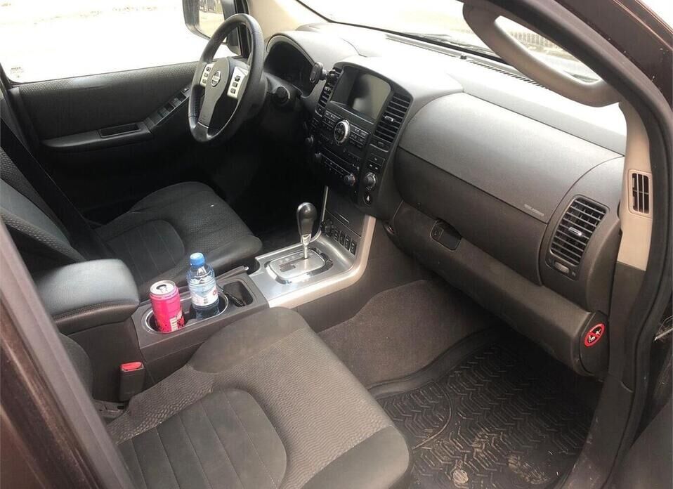 Nissan Pathfinder, III Рестайлинг 2.5d AT (190 л.с.) 4WD