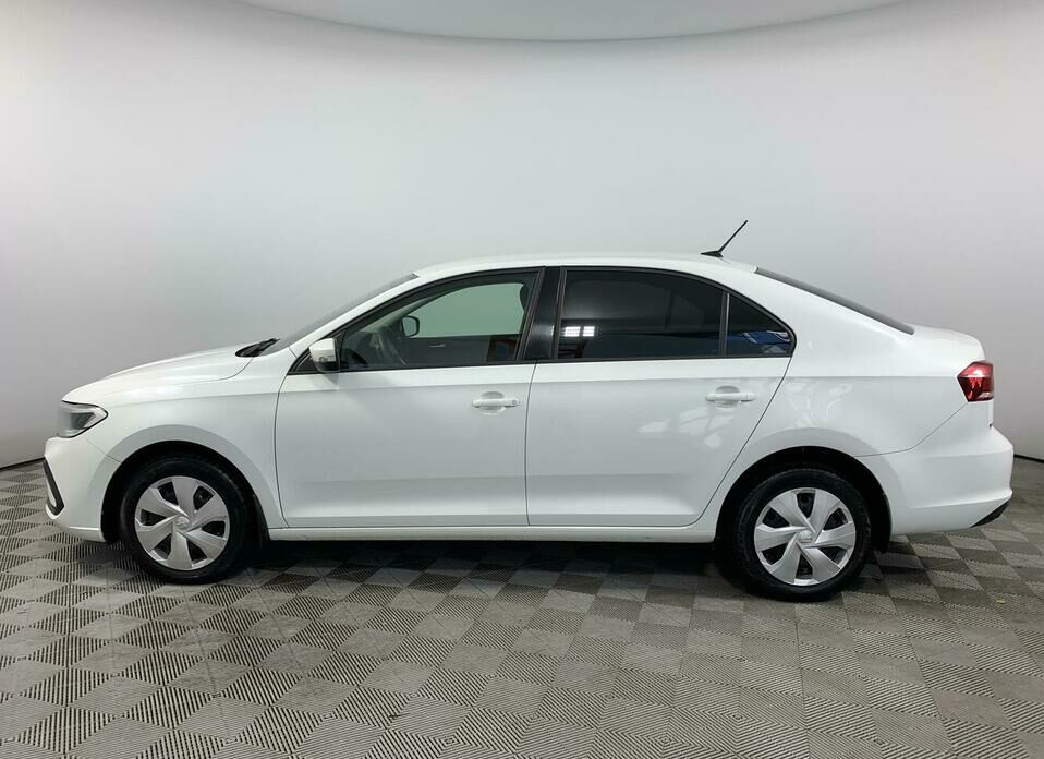 Volkswagen Polo 1.6 AT (110 л.с.)