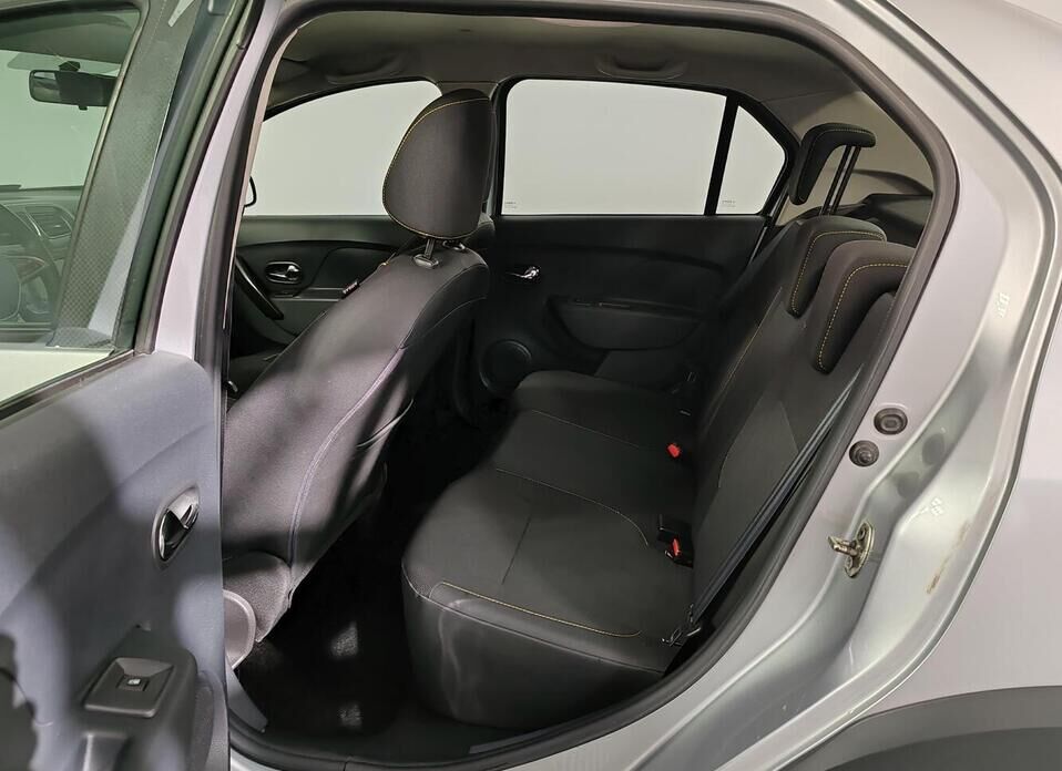 Renault Logan, II Рестайлинг Stepway 1.6 CVT (113 л.с.)