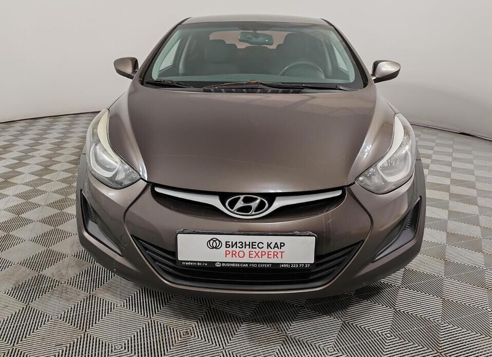 Hyundai Elantra 1.6 MT (132 л.с.)