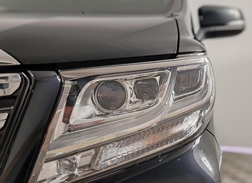 Toyota Alphard 3.5 AT (275 л.с.)