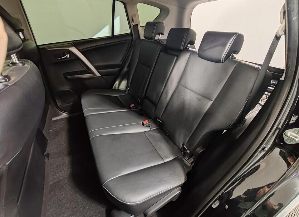 Toyota RAV4, IV (XA40) Рестайлинг 2.5 AT (180 л.с.) 4WD